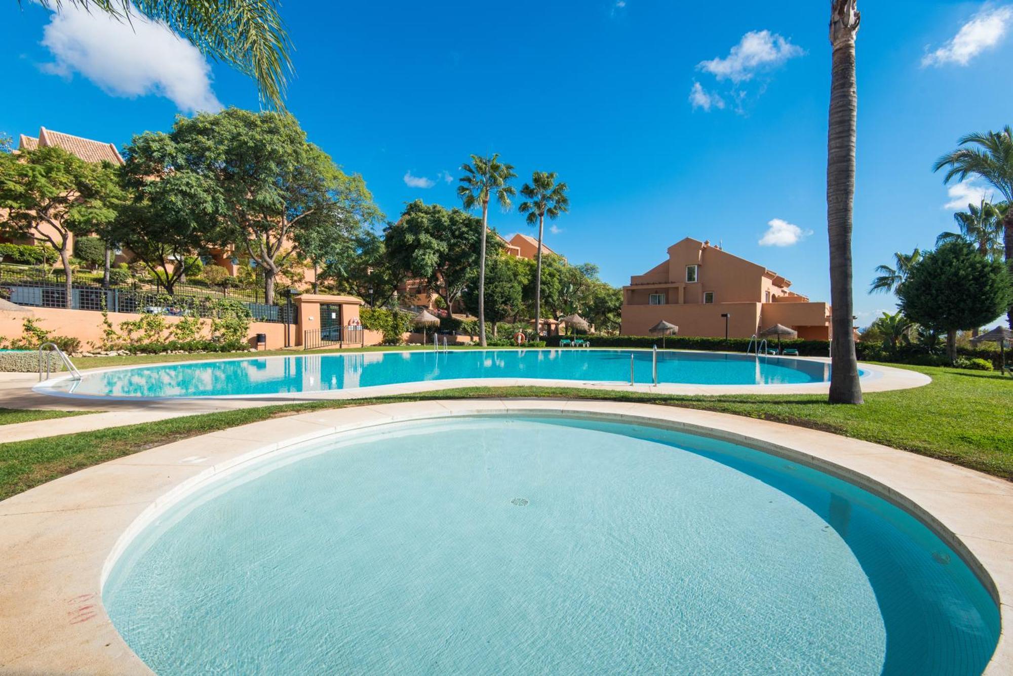 Rentandhomes Penthouse Elviria Golf Marbella Dış mekan fotoğraf
